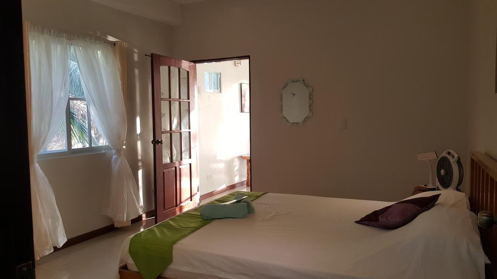 Lanas Beach Resort Romblon Island Kamer foto