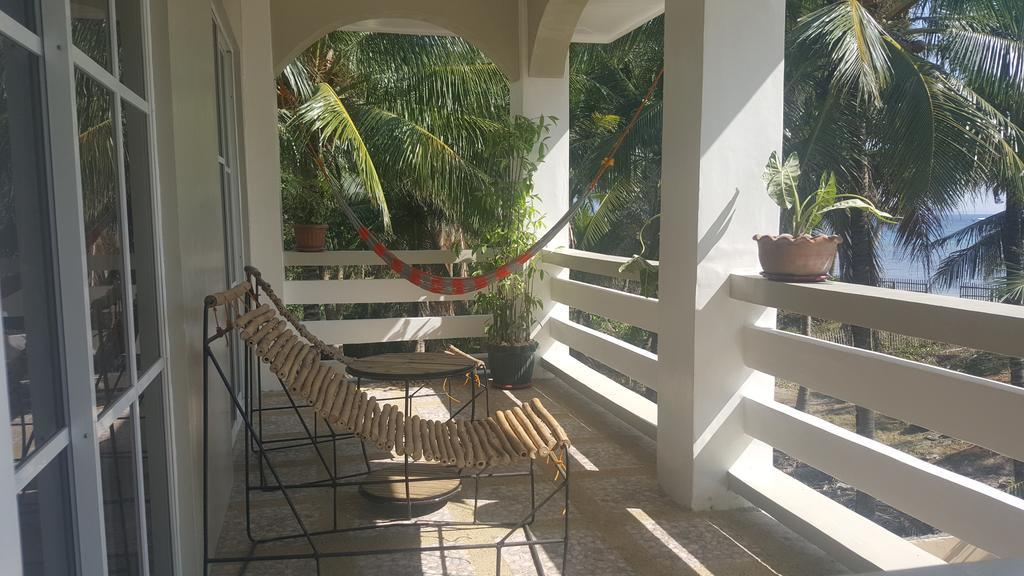 Lanas Beach Resort Romblon Island Kamer foto