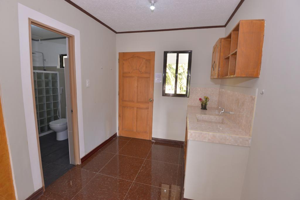 Lanas Beach Resort Romblon Island Kamer foto
