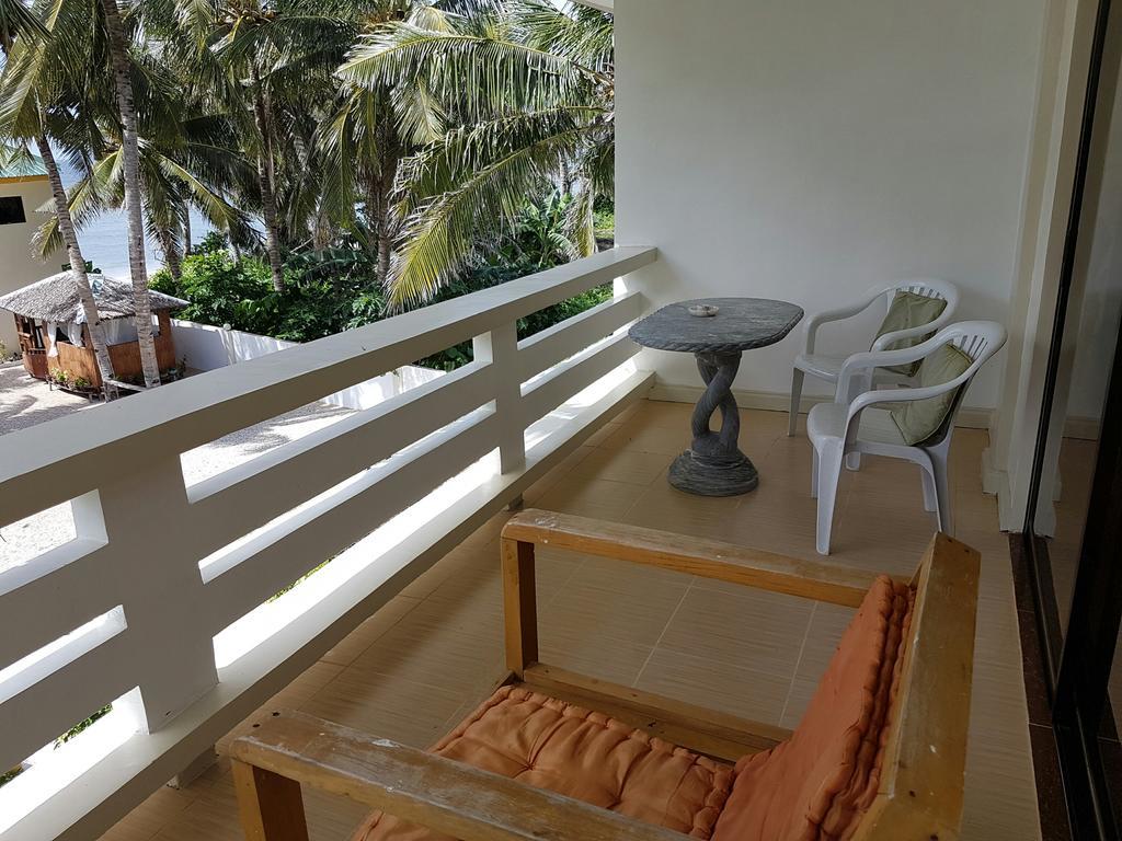 Lanas Beach Resort Romblon Island Buitenkant foto