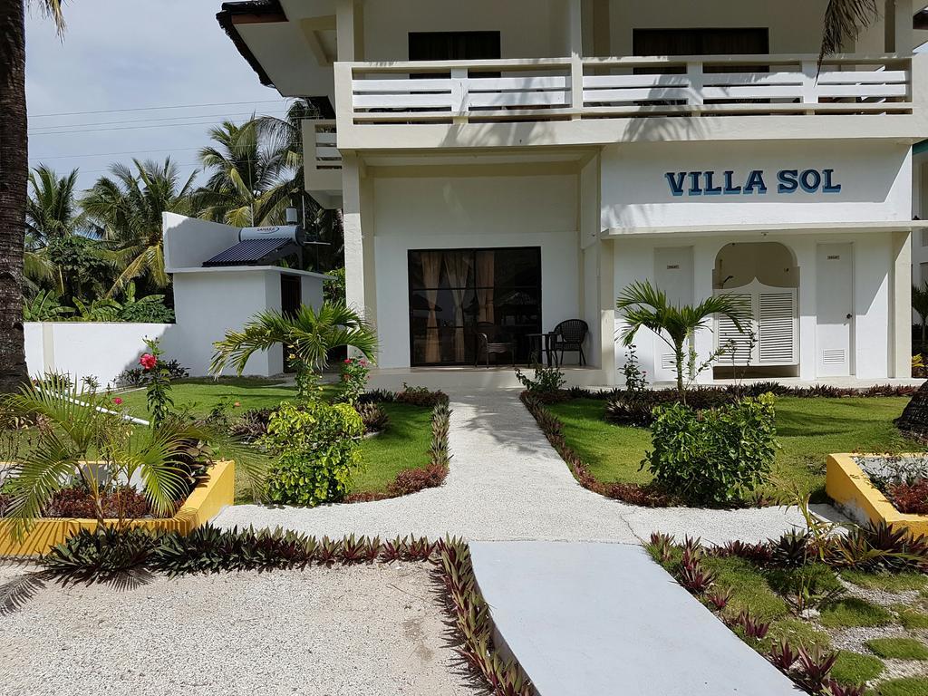 Lanas Beach Resort Romblon Island Buitenkant foto