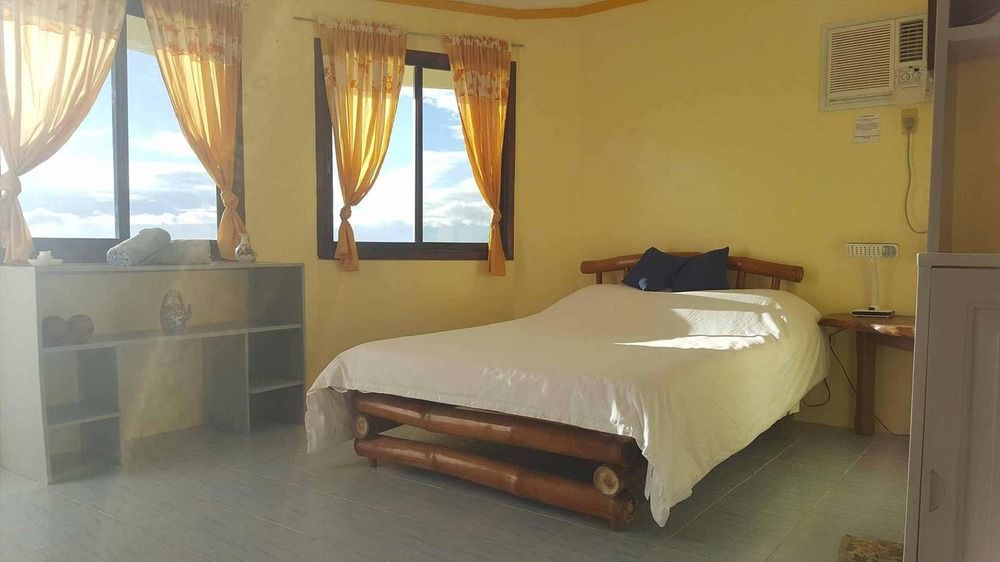 Lanas Beach Resort Romblon Island Buitenkant foto